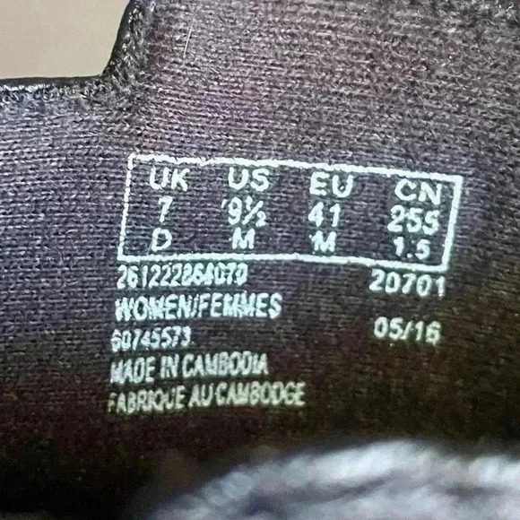 Clarks Black Size 9.5 Heel Leather Boots Pointed Toe with Zipper Women - Picture 7 of 8